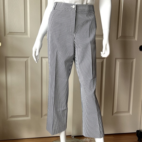 St. John - women’s summer capris / cropped pants (Sz 6) - Picture 4 of 4